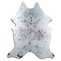 Salt & Pepper Kuhfell, ca. 230 × 190 cm, von oben fotografiert: genau das Fell, das Sie erhalten