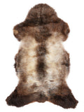 Mehrfarbiges britisches Lammfell, ca. 120 × 60 cm, von oben fotografiert: genau das Fell, das Sie erhalten