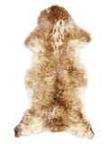 Mehrfarbiges britisches Lammfell, ca. 120 × 55 cm, von oben fotografiert: genau das Fell, das Sie erhalten