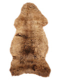 Braunes Lammfell, ca. 120 × 60 cm, von oben fotografiert: genau das Fell, das Sie erhalten