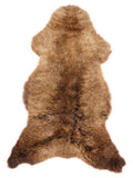Braunes Lammfell, ca. 110 × 60 cm, von oben fotografiert: genau das Fell, das Sie erhalten