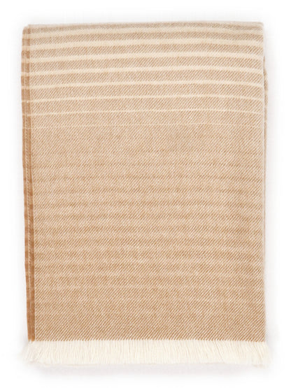 Plaid „Dune“ aus Royal-Alpaka – gefaltet