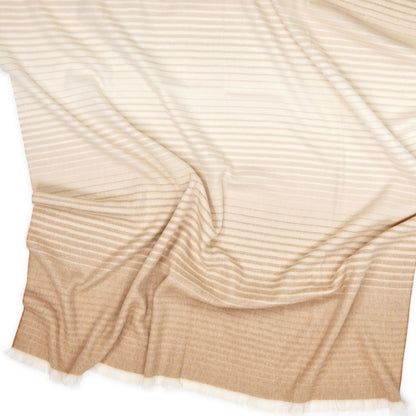 Plaid „Dune“ aus Royal-Alpaka – Nahaufnahme