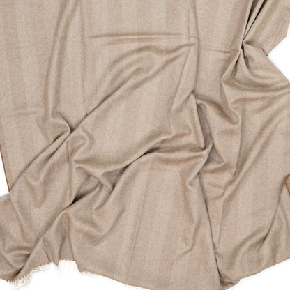 Plaid „Premium Cozy“ aus Royal-Alpaka – Nahaufnahme